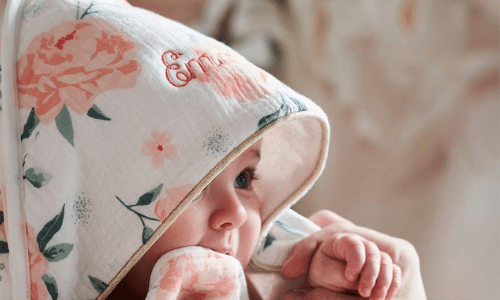 pegnoire bébé personnalisé